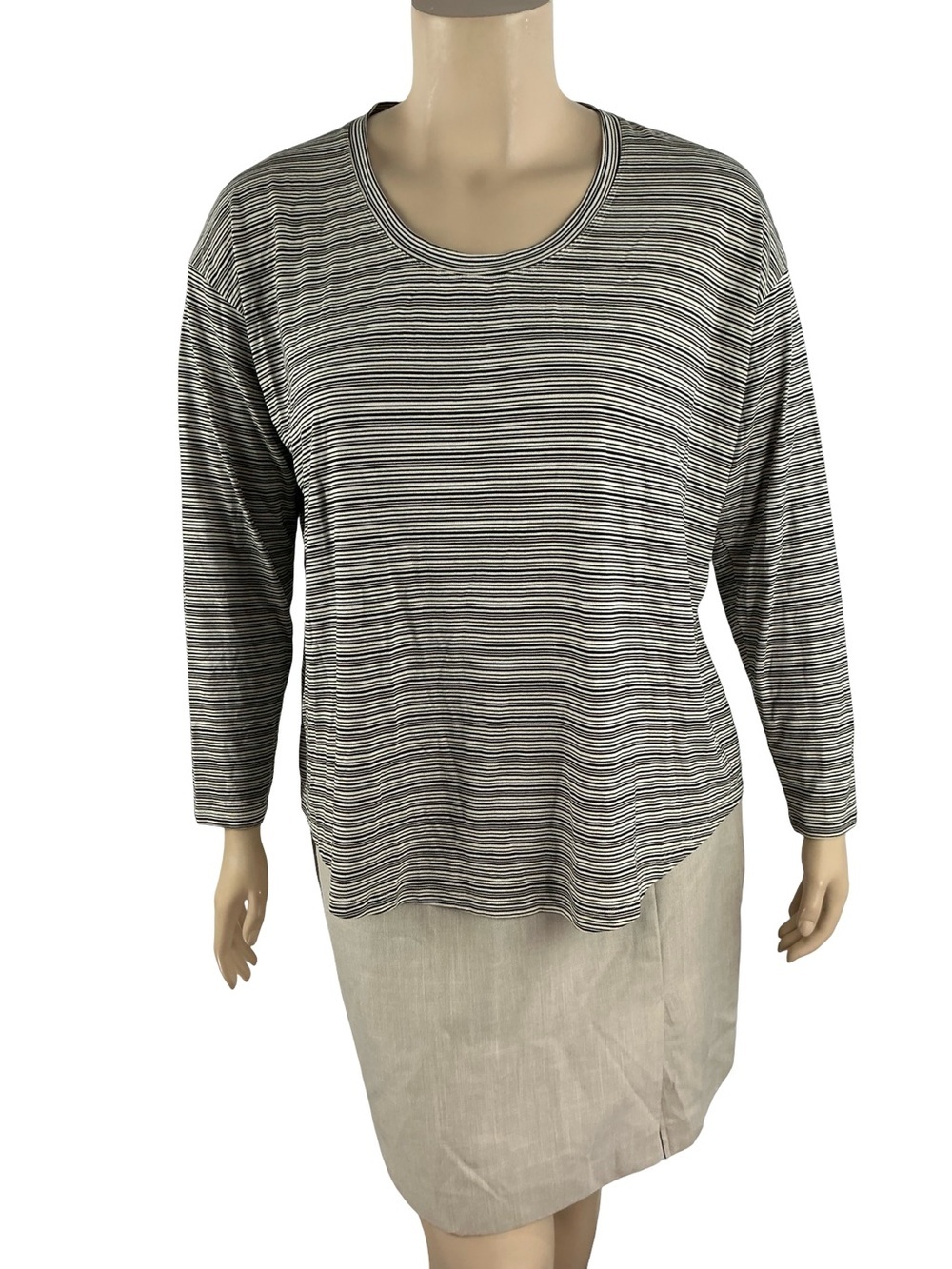 Athleta Cloudlight Stratus Striped Top Black White Yoga Size 1X